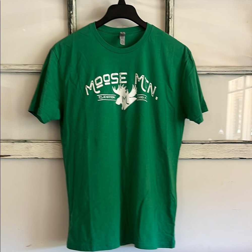 Next Level Apparel Green Short Sleeve Tee